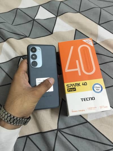Tecno Spark 40 pro plus8/256 complete box only 2 week use. 03207336717