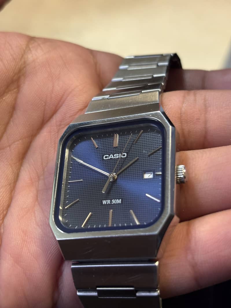 Casio B185 Blue 0