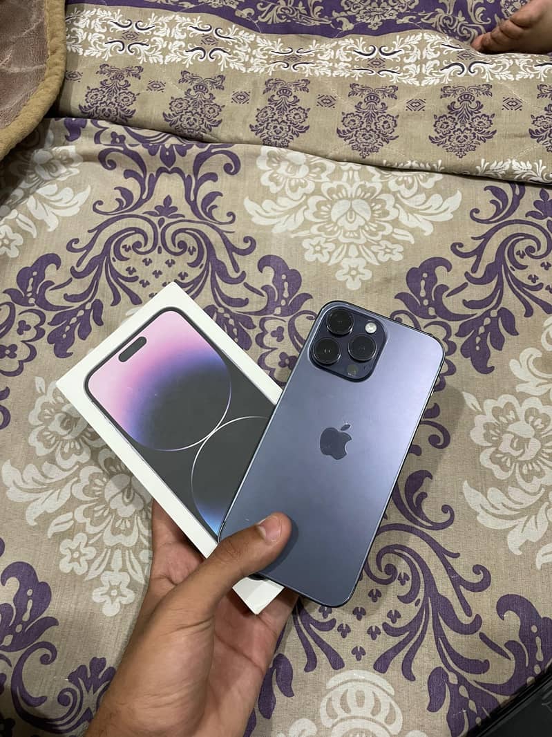 Apple iPhone 14 Pro Max 0