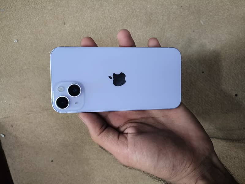 Apple iPhone 14 3