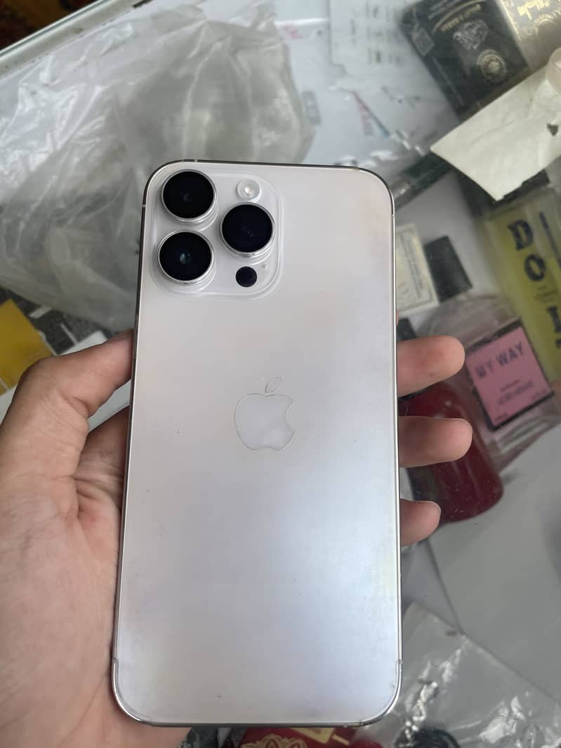 Apple iPhone 14 Pro Max 0