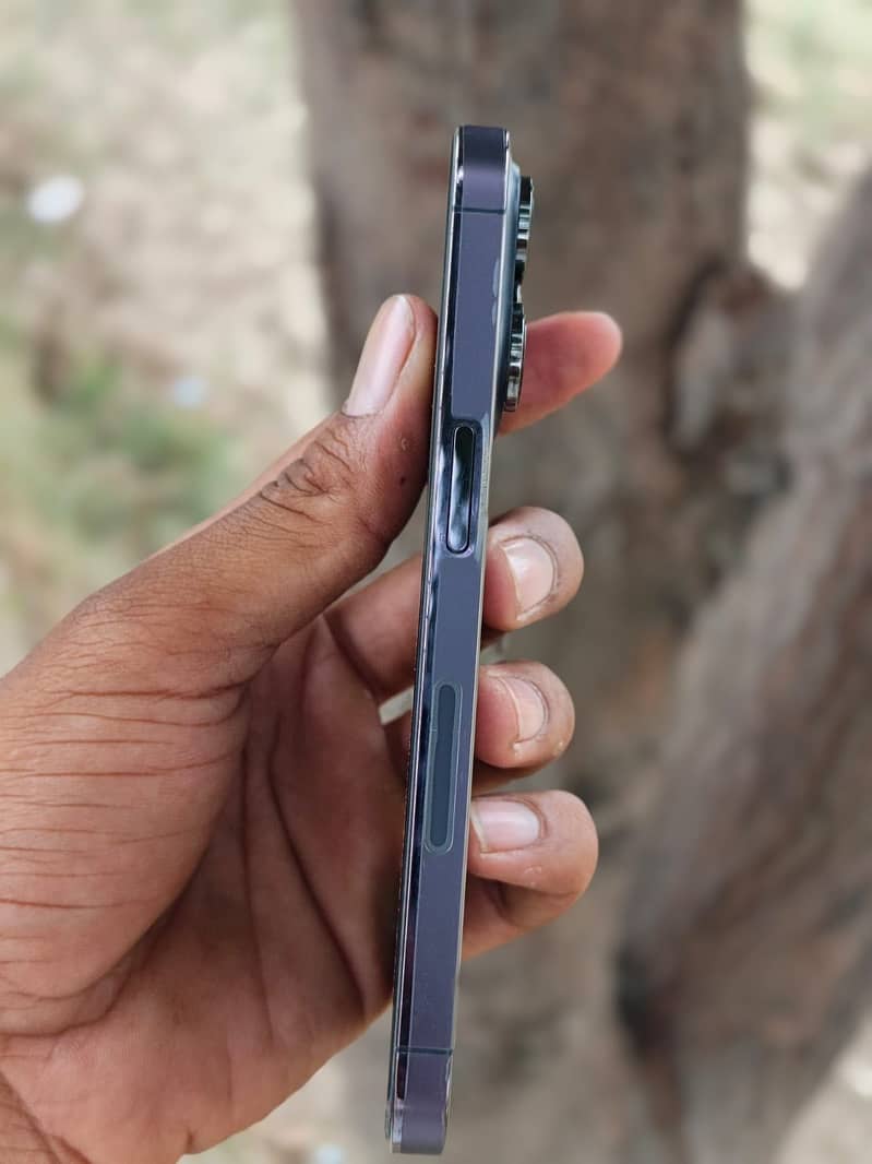 Apple iPhone 14 Pro 4