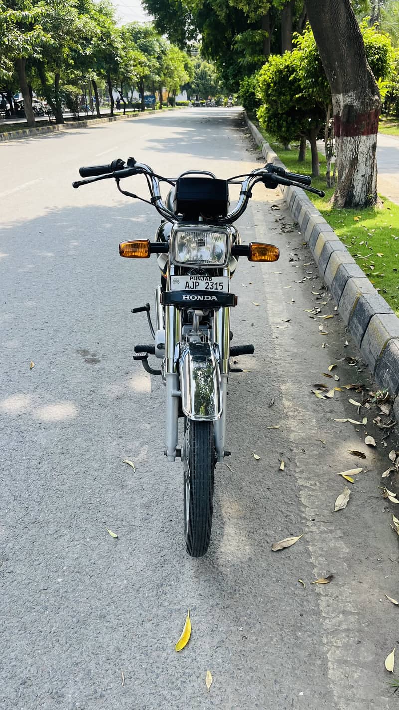 Honda cd70 3