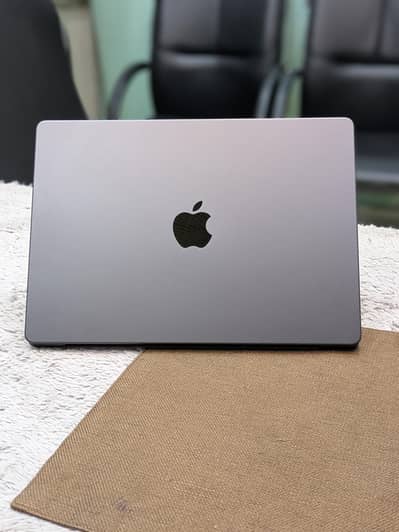 pro m4 16 gb ram 512gb ssd