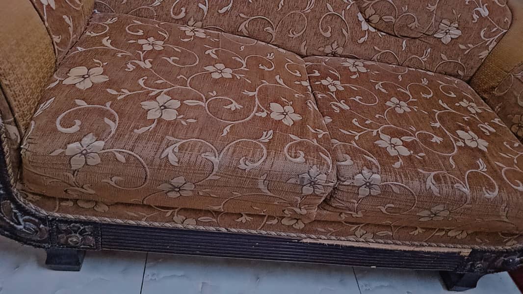 2 seater sofa 1