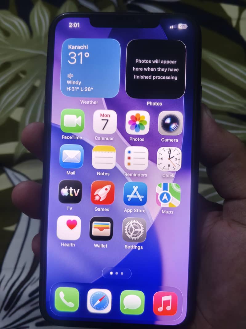 Apple iPhone 11 Pro Max 0