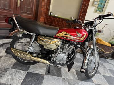 Honda 125cc Gold addition