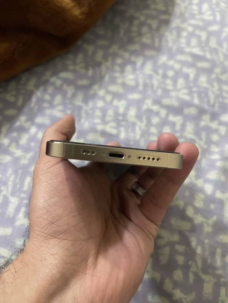 Apple iPhone 13 Pro 2