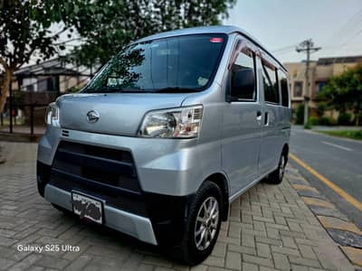 Daihatsu hijet in brand new condition better than alto Mira vitz passo