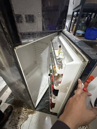 Full Size Dawlance Inverter Fridge