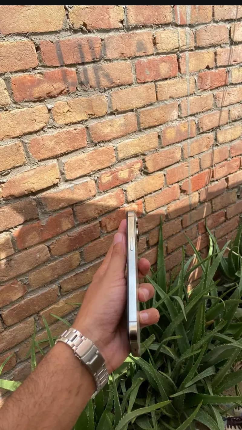 iPhone 14 pro max (Read Add) 3