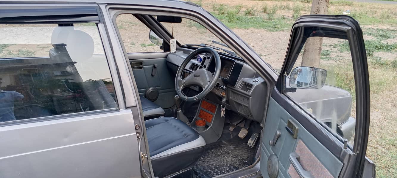 Suzuki Mehran VXR 2016 4