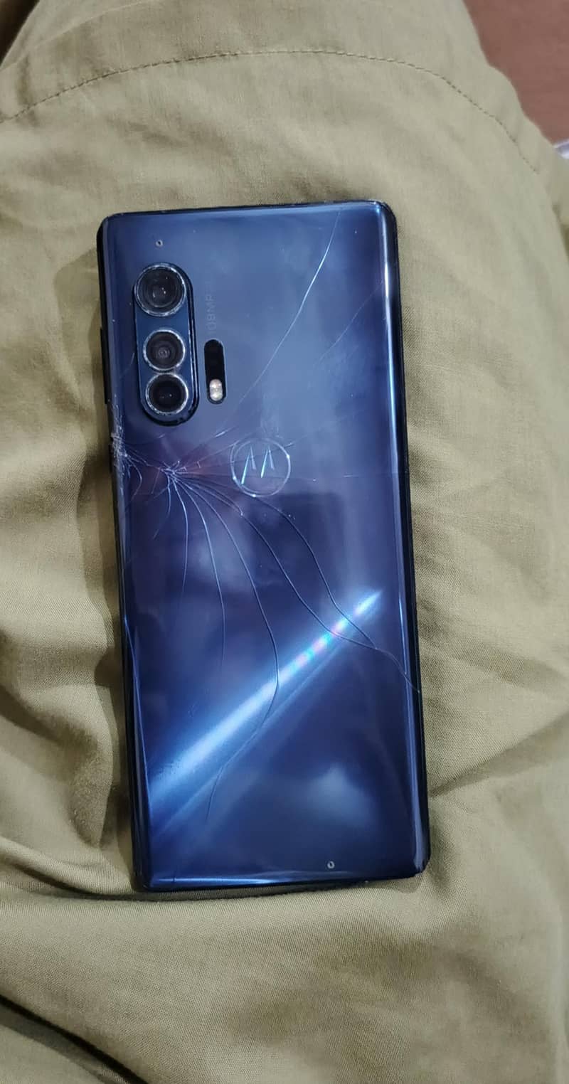 Motorola Edge Plus 7