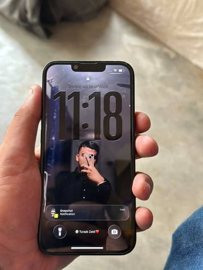 Apple iPhone 13