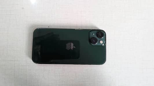 Apple iPhone 13