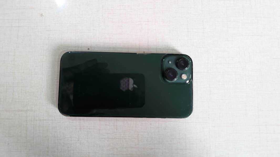 Apple iPhone 13 0