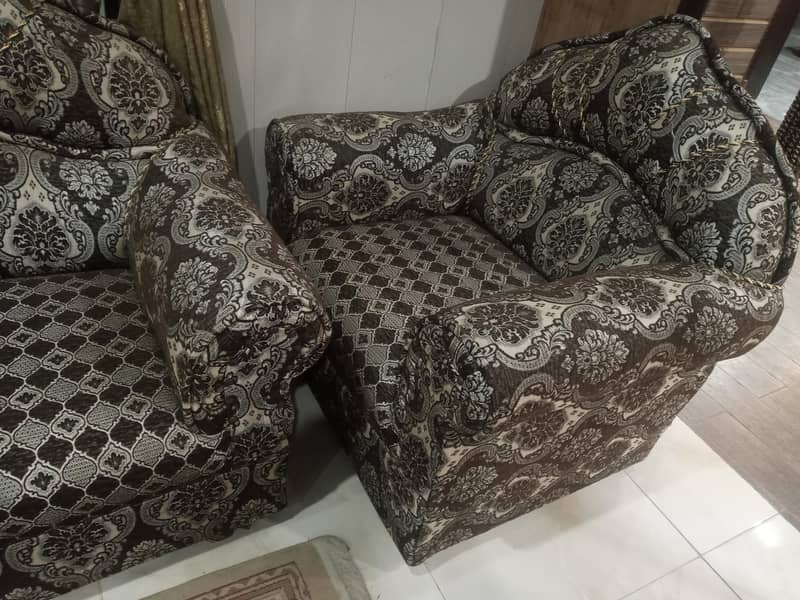 5 seater sofa 4