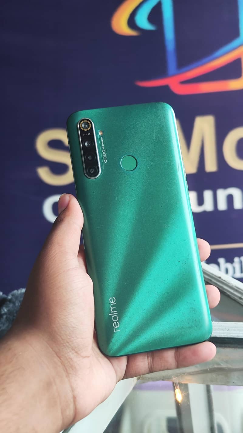 Realme 5i 0