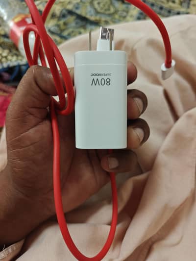 one plus ace 5 box Wala 80 wat chagar 10/10 condition