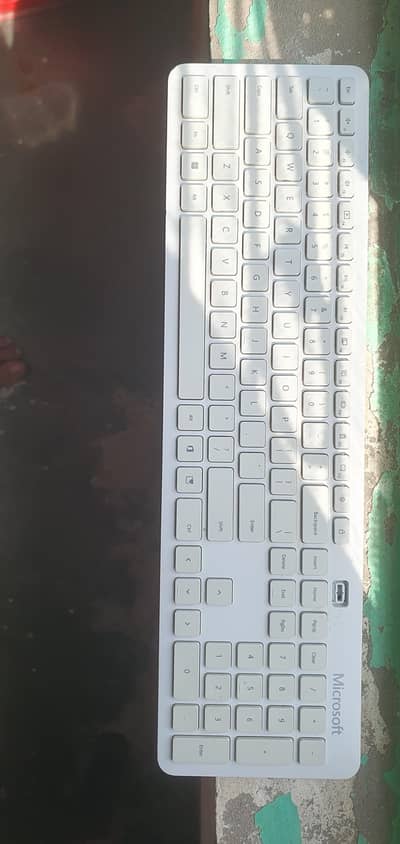 Microsoft Bluetooth keyboard