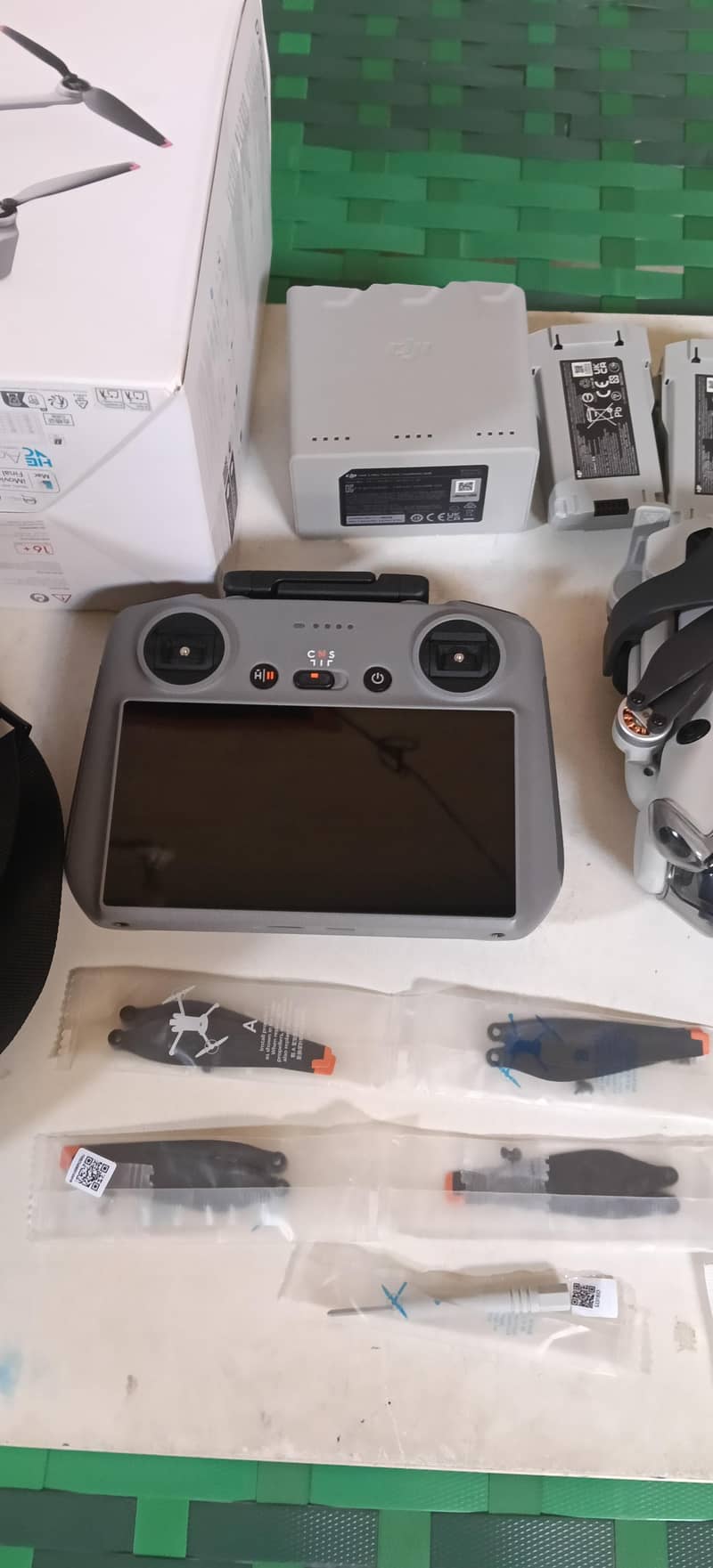 DJI mini  4 pro 0