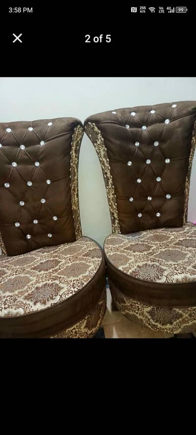 Coffee chairs for sale with round table