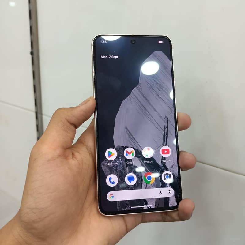 Google Pixel 8 3
