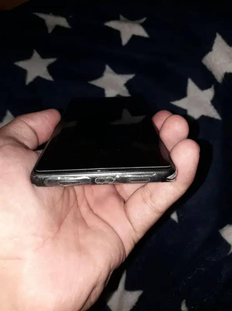 Google Pixel 6 10/10 condition 4