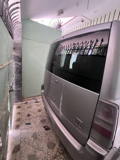 Toyota B B 2004