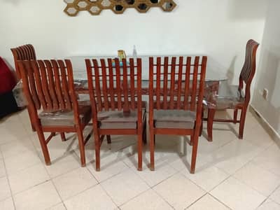 8 seater table