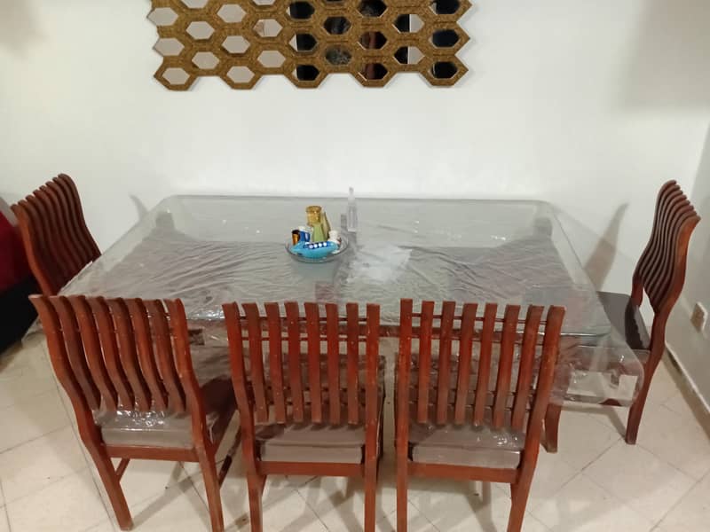8 seater table 1