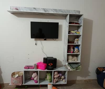 Hisense LED + LED RACK+Audionic speakers