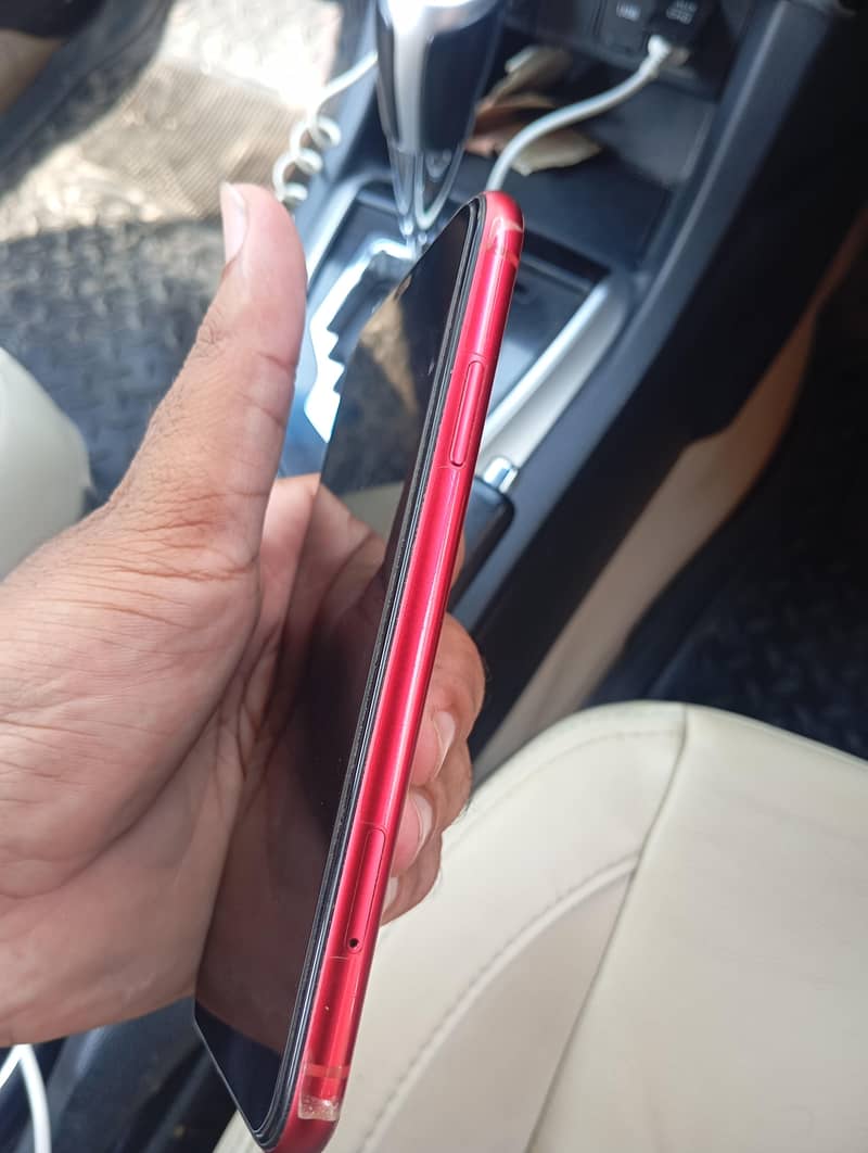 Apple iPhone XS Max 3
