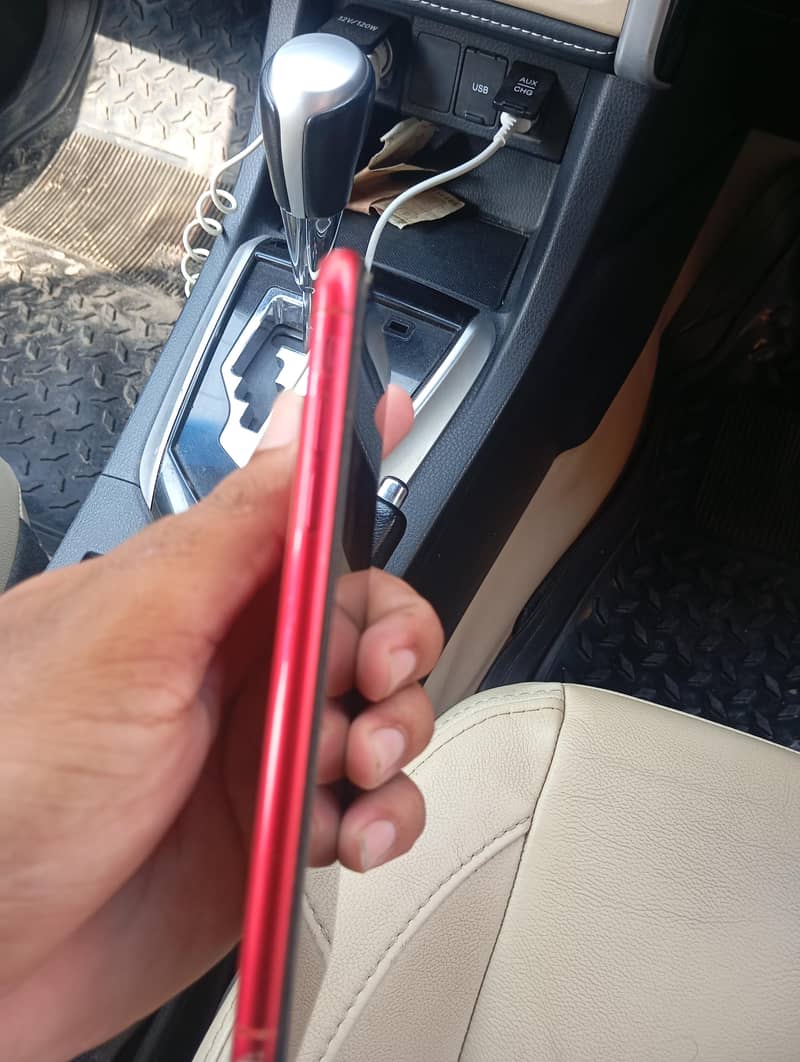 Apple iPhone XS Max 4