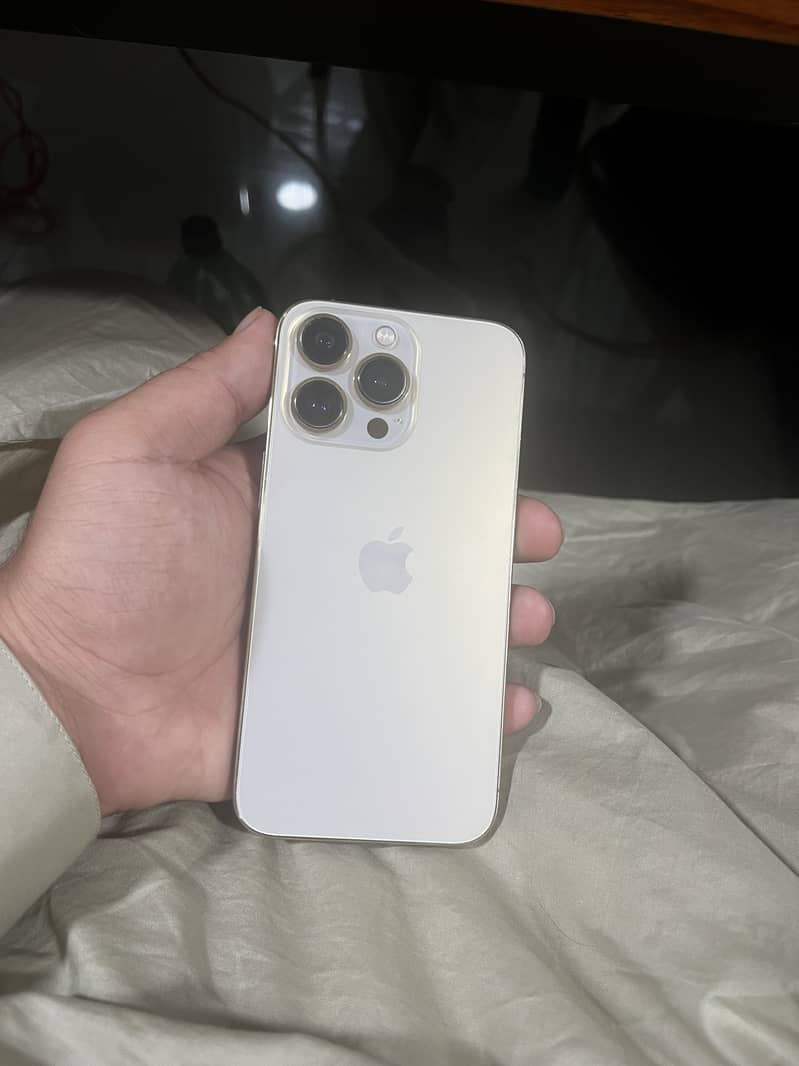Apple iPhone 13 Pro 0