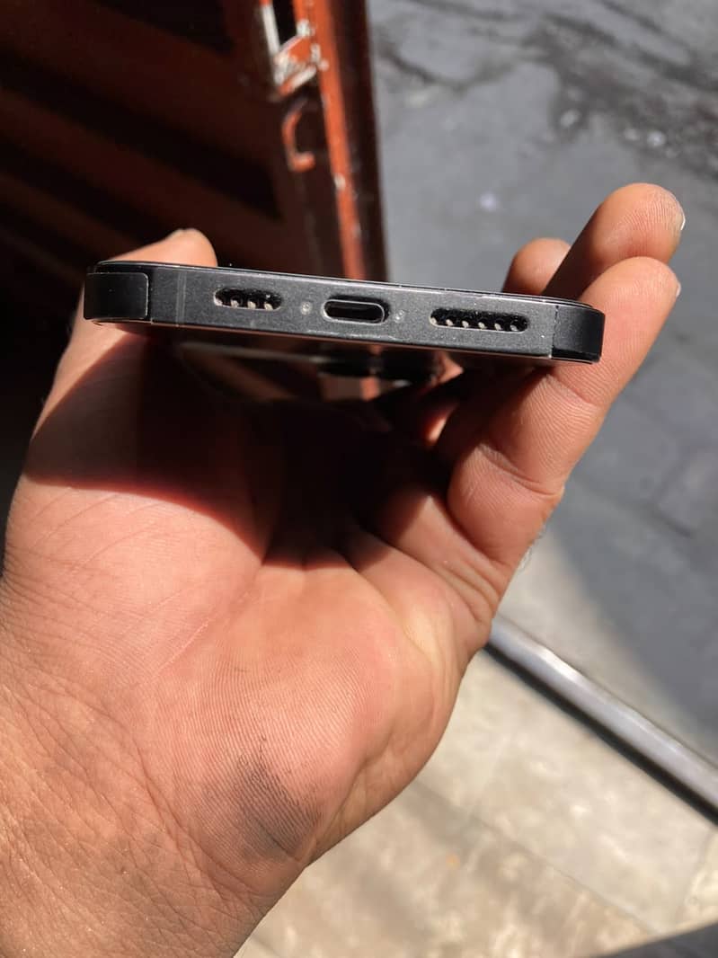 Apple iPhone 14 Pro Max 2