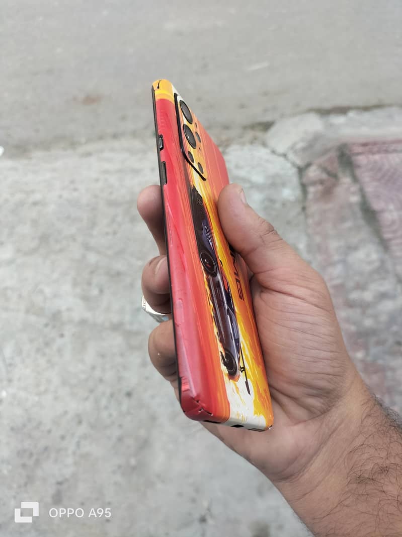 One Plus 9 Pro 5