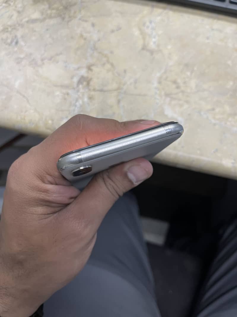Apple iPhone X 1