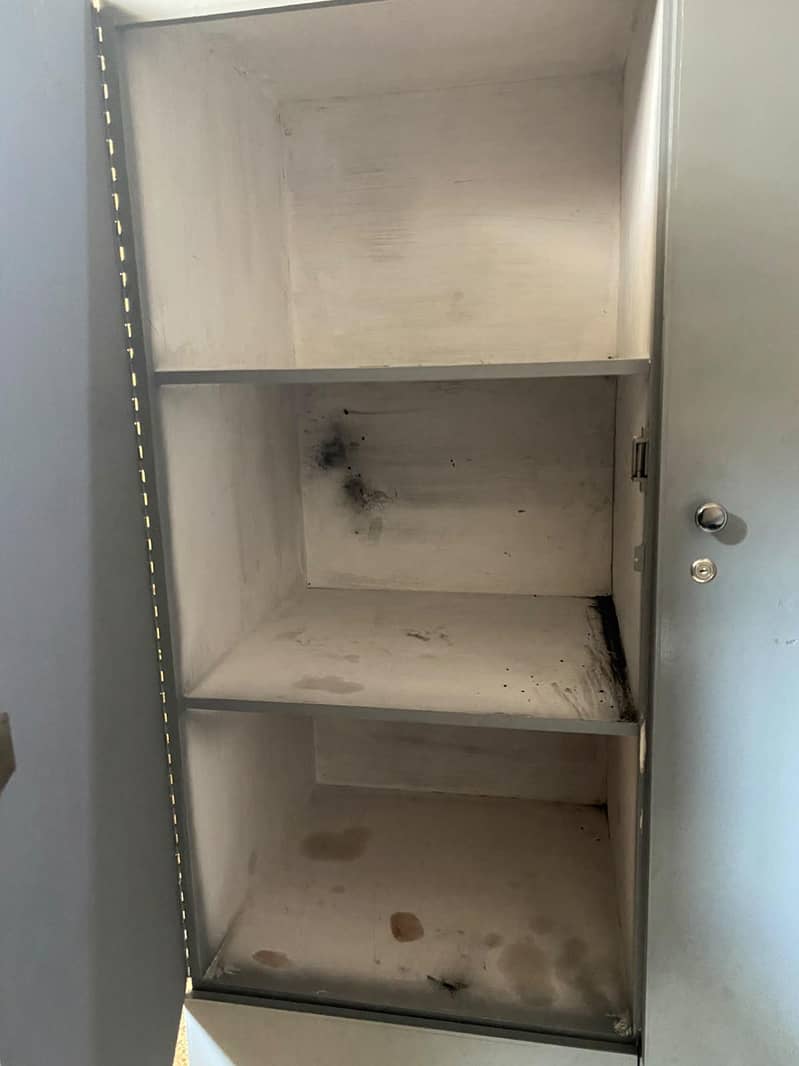 good condition wardrobe 2