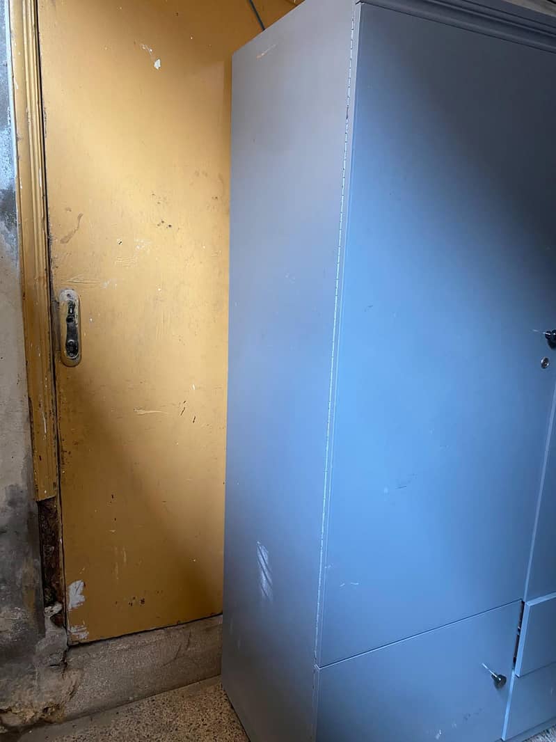 good condition wardrobe 3