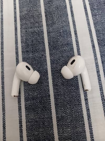 wireless earphones