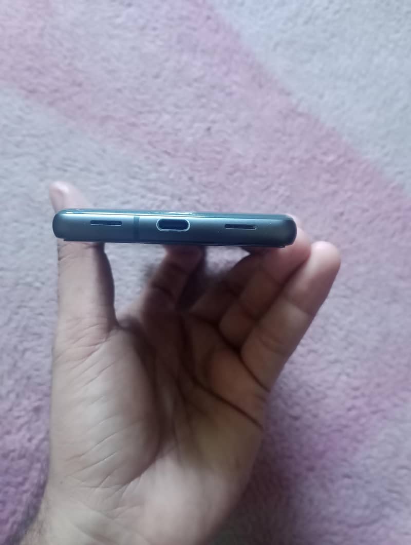 Google Pixel 7a 4