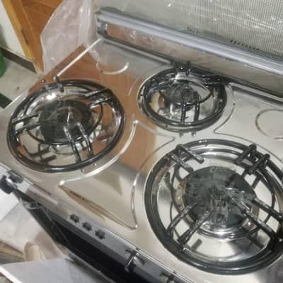 BRAND NEW COOKING RANGE