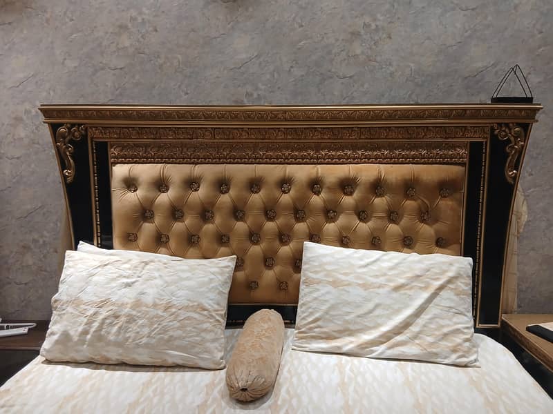 king size bed Set with dressing 1