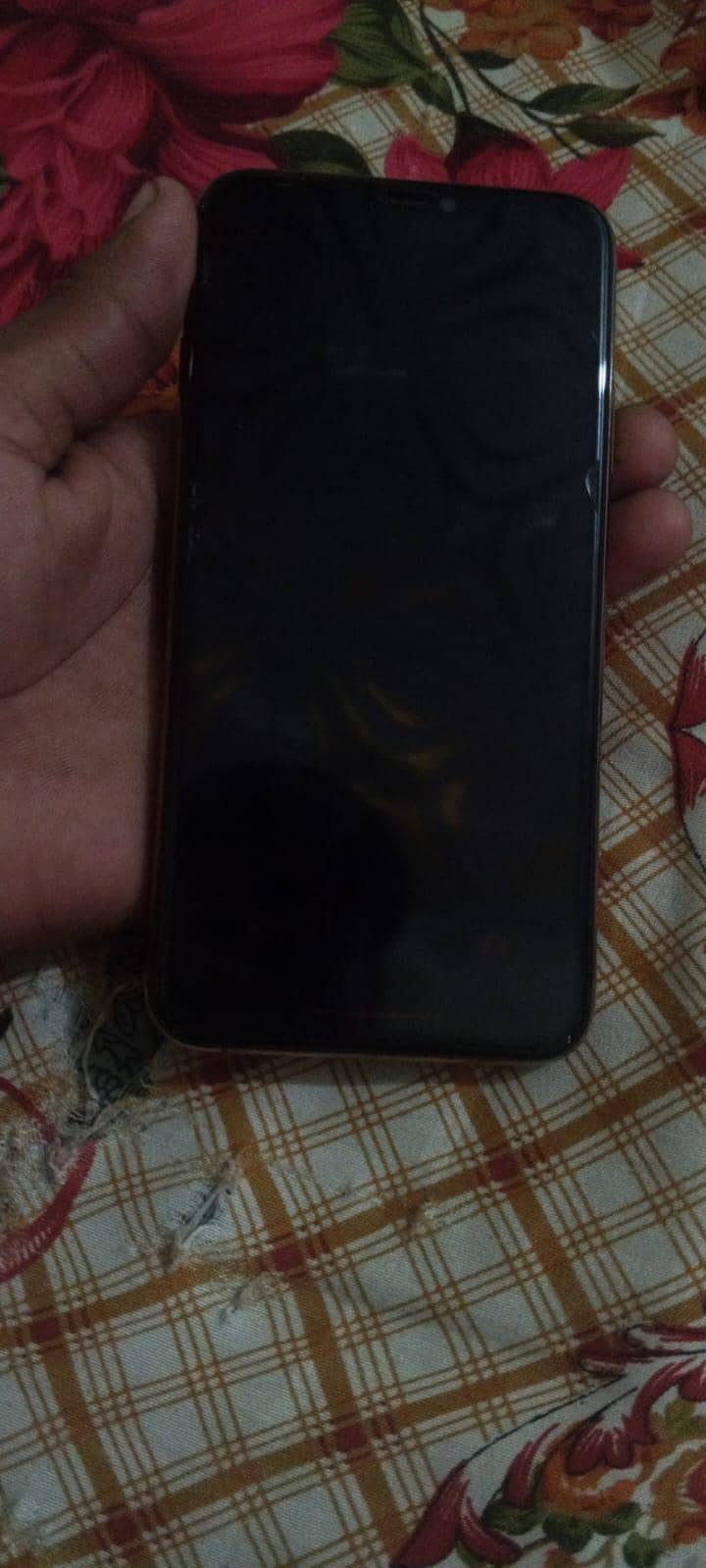 Apple iPhone 11 Pro Max 0