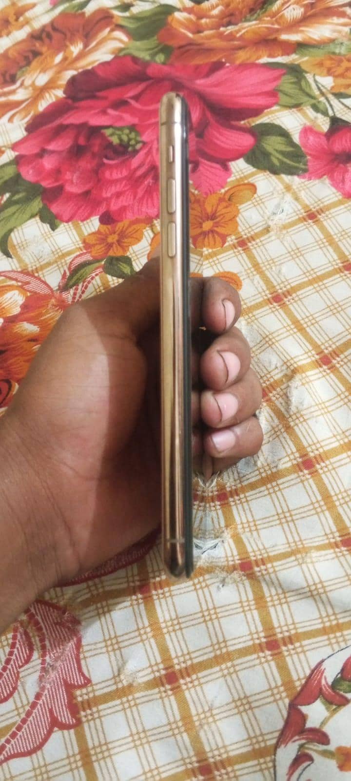 Apple iPhone 11 Pro Max 2