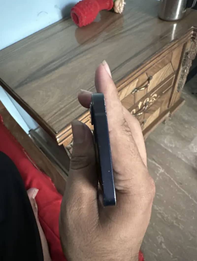 Apple iPhone 12 2