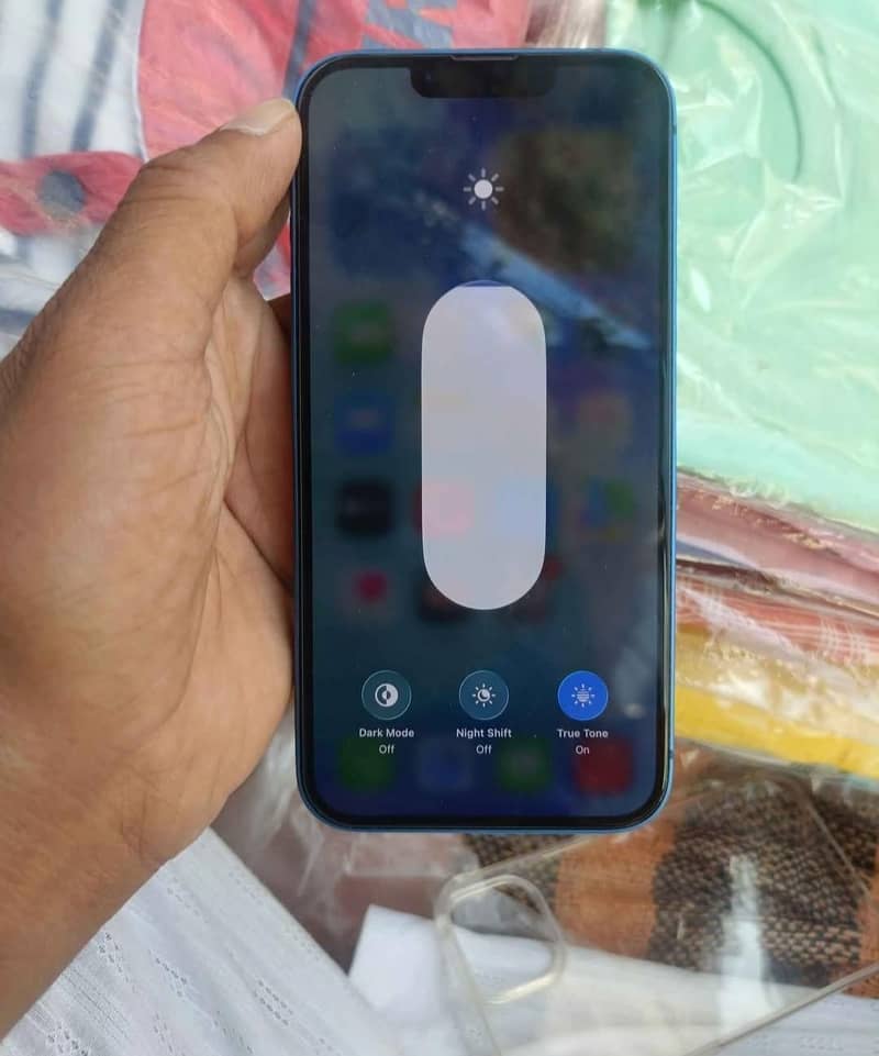 Apple iPhone 13 7