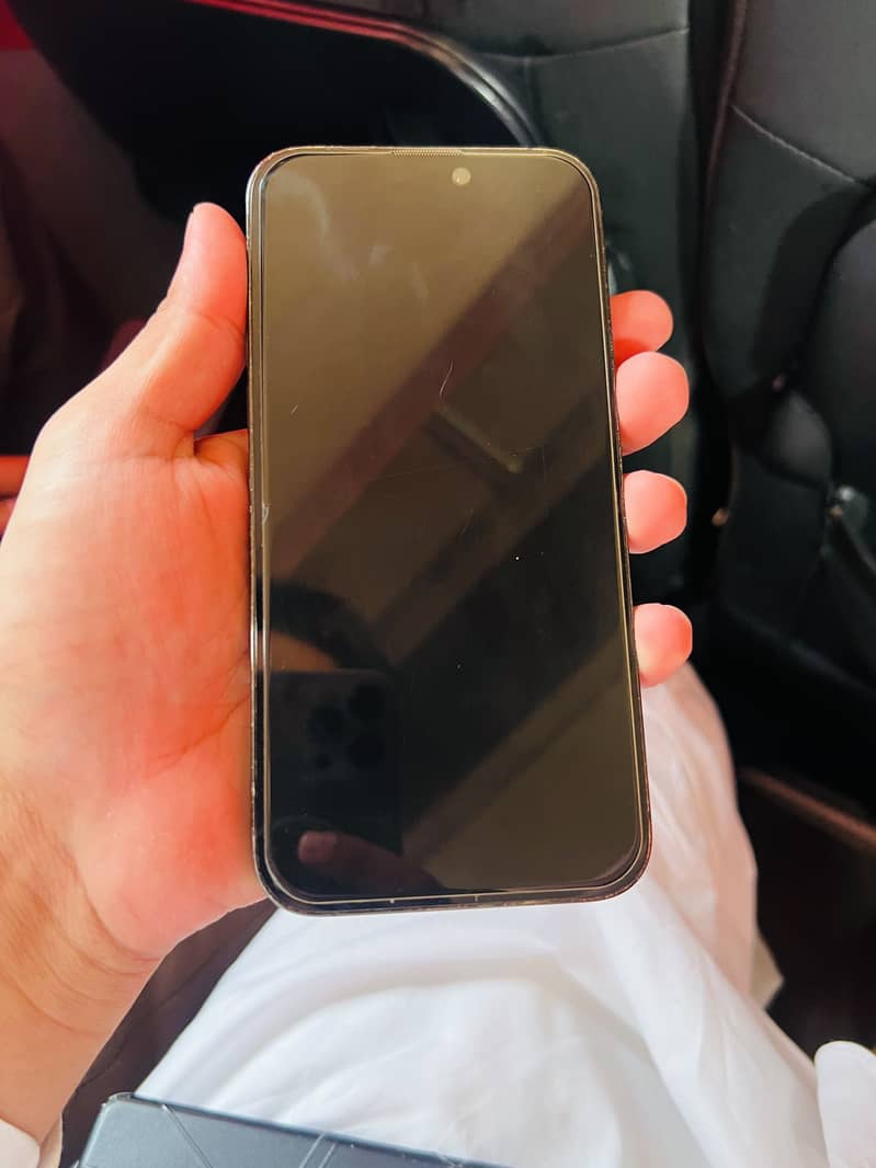 Apple iPhone 14 Pro Max 2