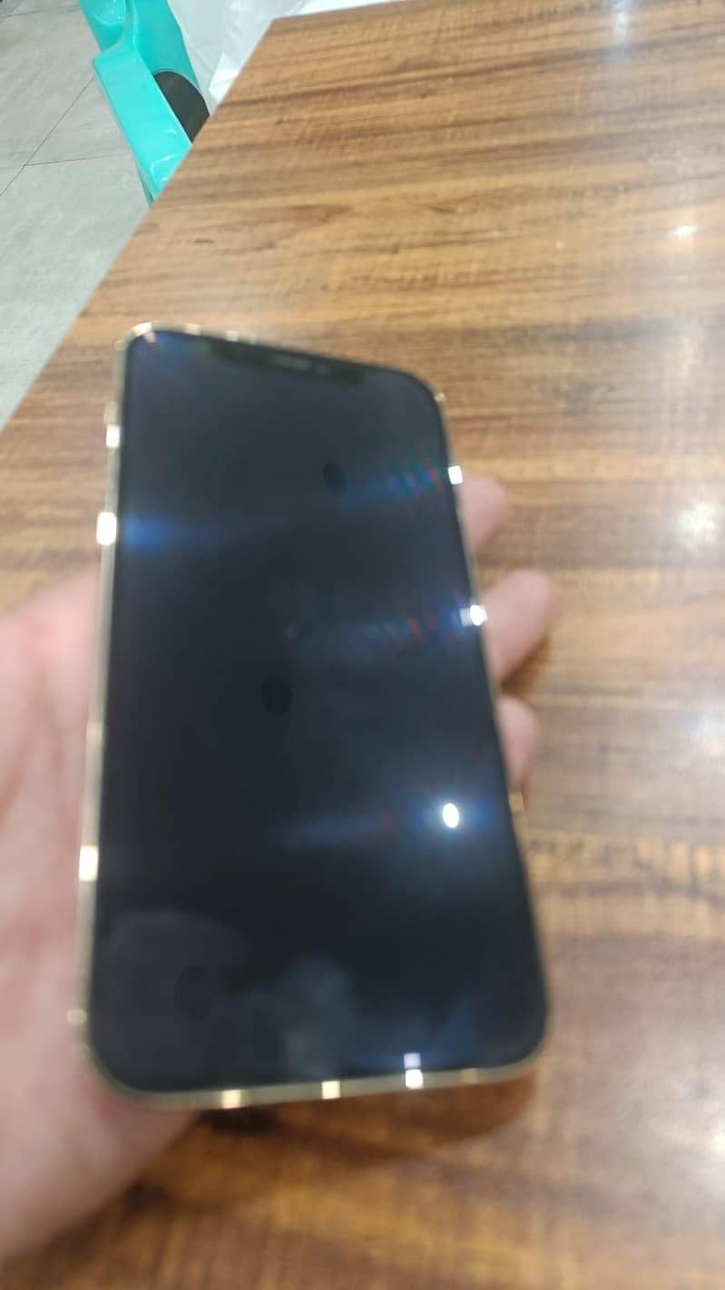 Apple iPhone 12 Pro 2